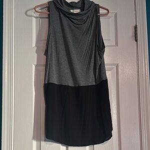 Two by Vince Camuto Silver and Black Sleeveless Tunic